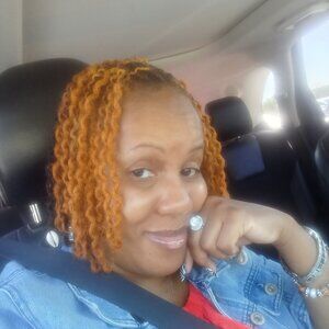 Meet your Posher, Rhonda